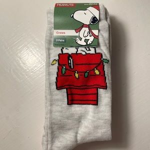 Peanuts snoopy Christmas crew socks